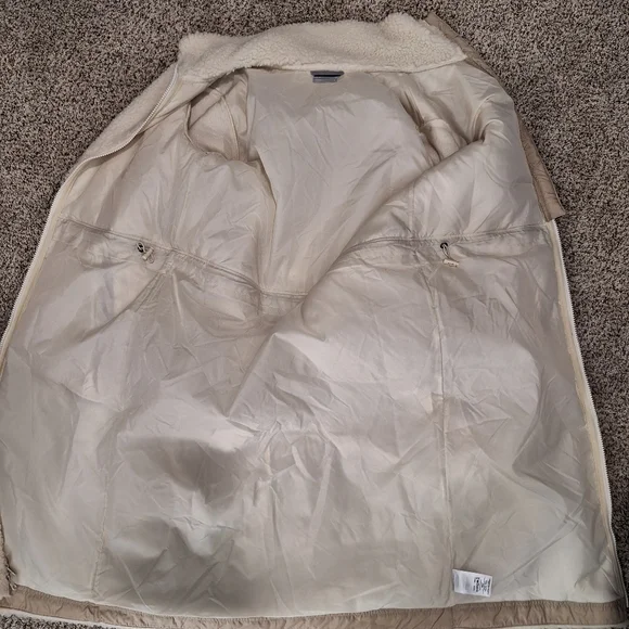 Columbia Cream Teddy Jacket - Picture 11 of 13